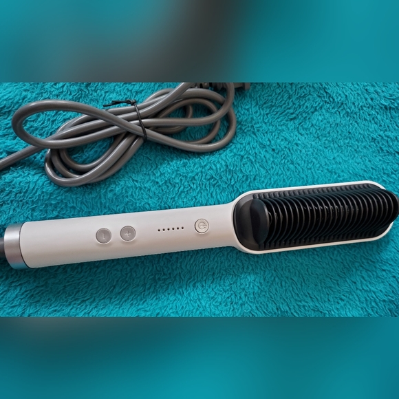 Hair Straightener Comb/Brush - Picture 2 of 6